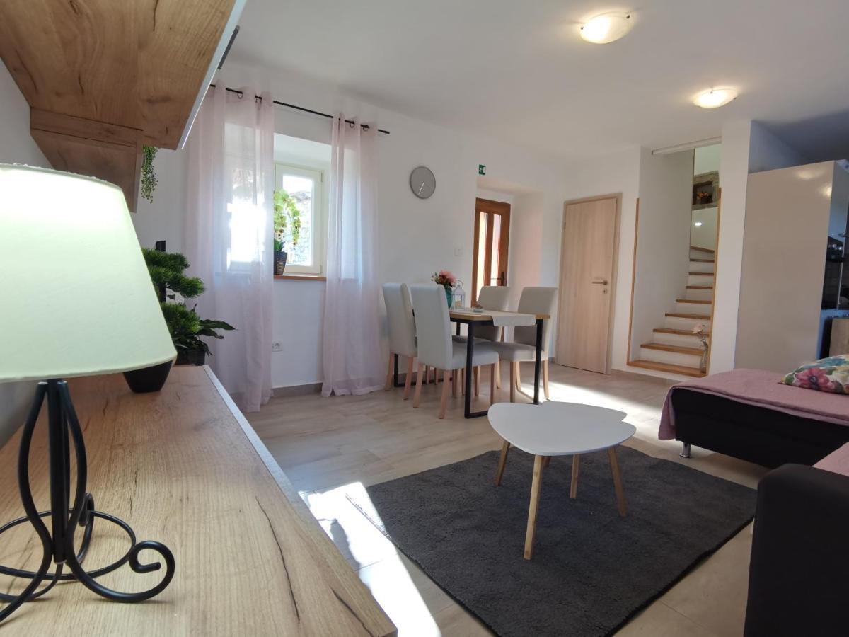 Jasmina Apartment Hum Dış mekan fotoğraf